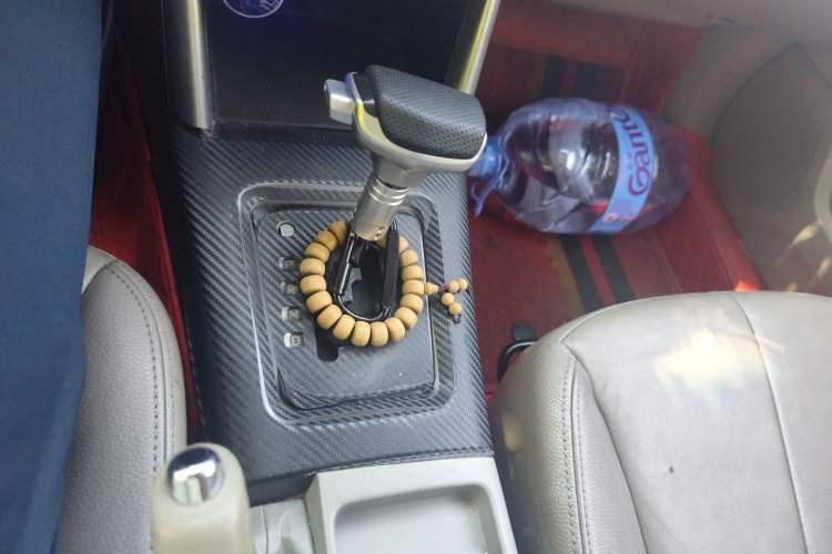 Used Subaru Forester 2011 2.5XS Automatic Luxury Edition Gear Lever