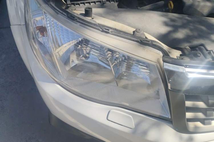 Used Subaru Forester 2011 2.5XS Automatic Luxury Edition Right Front Headlight