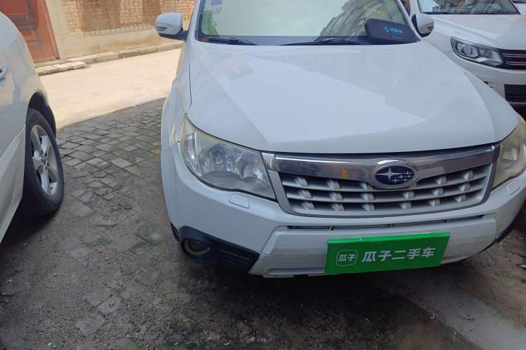 Used Subaru Forester 2011 2.5XS Automatic Luxury Edition Right Front Headlight