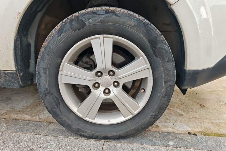 Used Subaru Forester 2011 2.0 XS Automatic Luxury Edition Right Front Wheel Hub