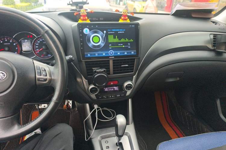 Used Subaru Forester 2012 Classic 2.5XS Automatic Sport Edition Audio And AC Panel