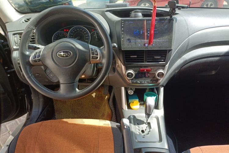 Used Subaru Forester 2012 Classic 2.5XS Automatic Luxury Edition Center Console