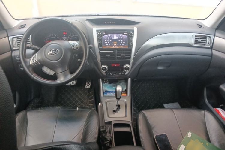 Used Subaru Forester 2012 Classic 2.5XS Automatic Luxury Edition Center Console