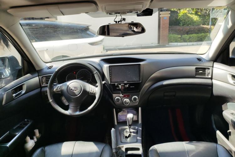 Used Subaru Forester 2012 Classic 2.0 XS Automatic Luxury Edition Center Console