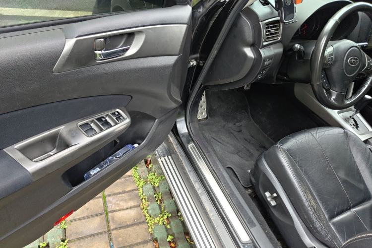 Used Subaru Forester 2012 2.5XS 15th Anniversary Deluxe Edition Driver Seat