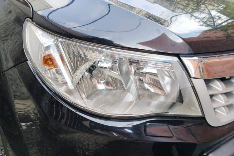 Used Subaru Forester 2012 2.5XS 15th Anniversary Deluxe Edition Right Front Headlight