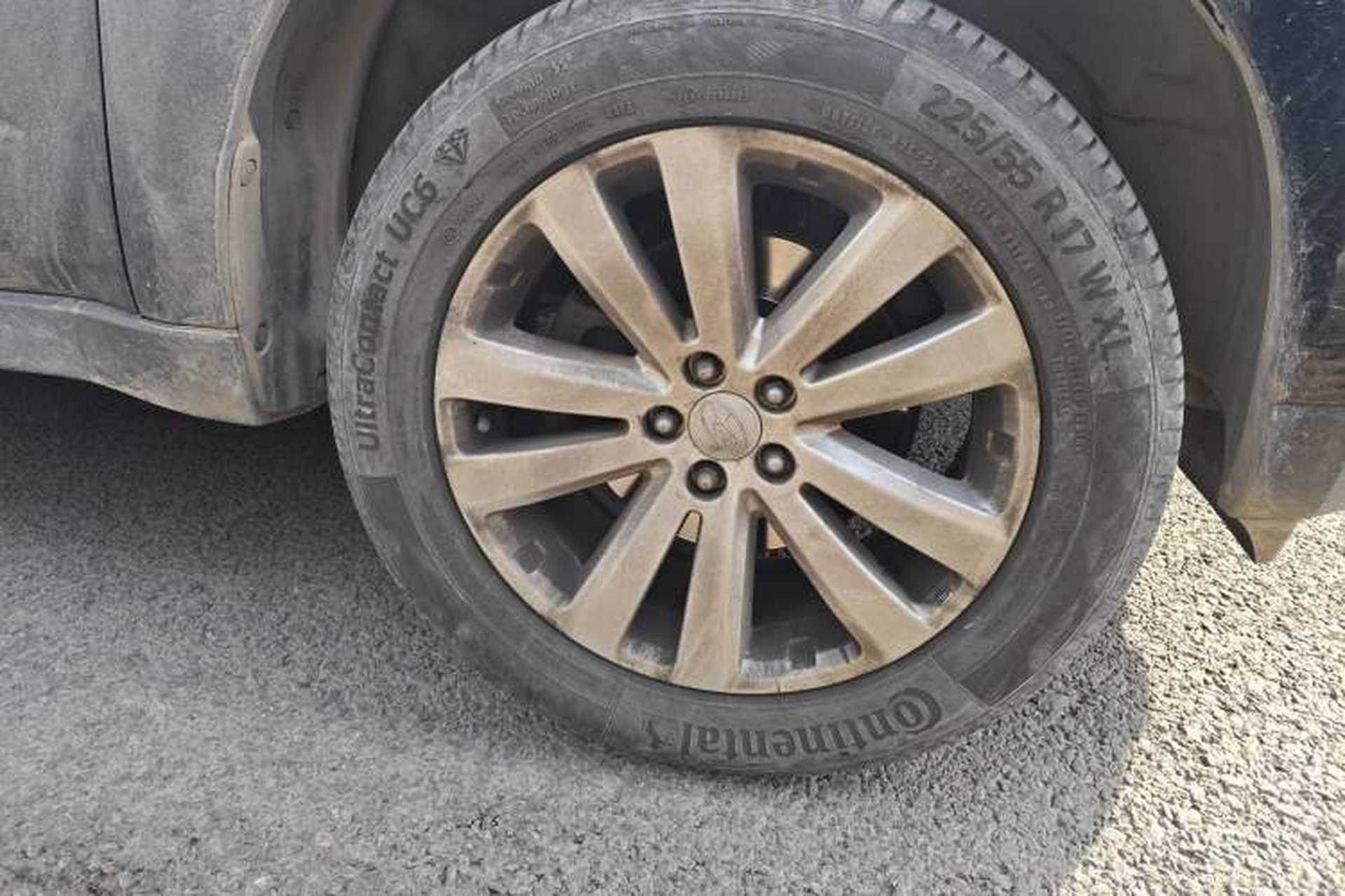 Used Subaru Forester 2012 Classic 2.5XS Automatic Luxury Edition Right Front Wheel Hub