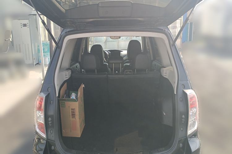 Used Subaru Forester 2012 Classic 2.5XS Automatic Luxury Edition Trunk