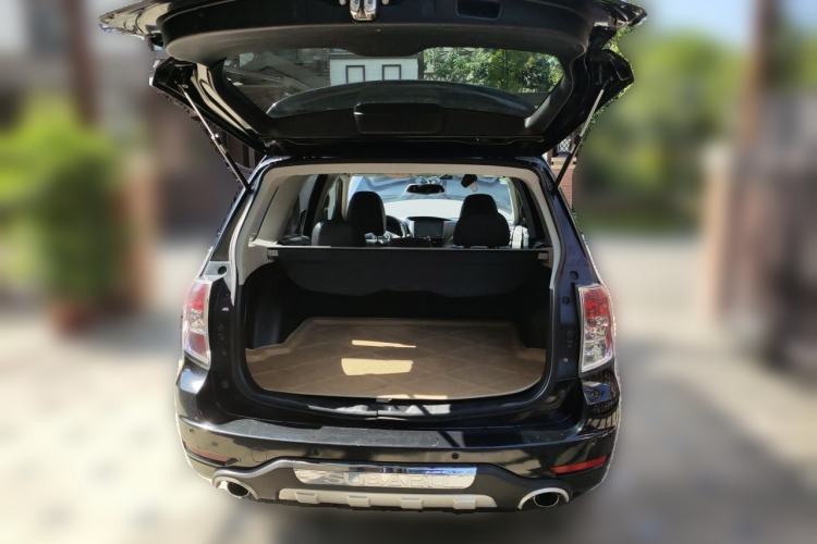Used Subaru Forester 2012 Classic 2.0 XS Automatic Luxury Edition Trunk