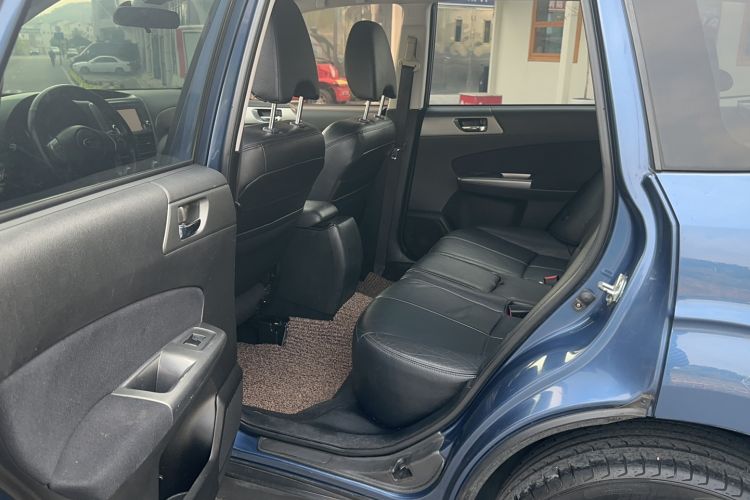 Used Subaru Forester 2012 Classic 2.5XS Automatic Luxury Edition Interior 2