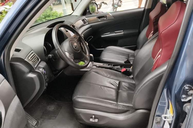 Used Subaru Forester 2012 Classic 2.5XS Automatic Deluxe Navigation Edition Left Front Seat