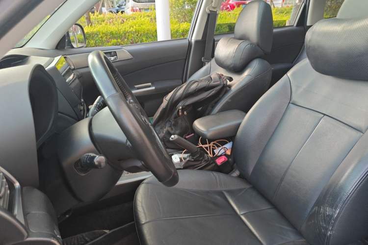 Used Subaru Forester 2012 Classic 2.5XS Automatic Luxury Edition Left Front Seat