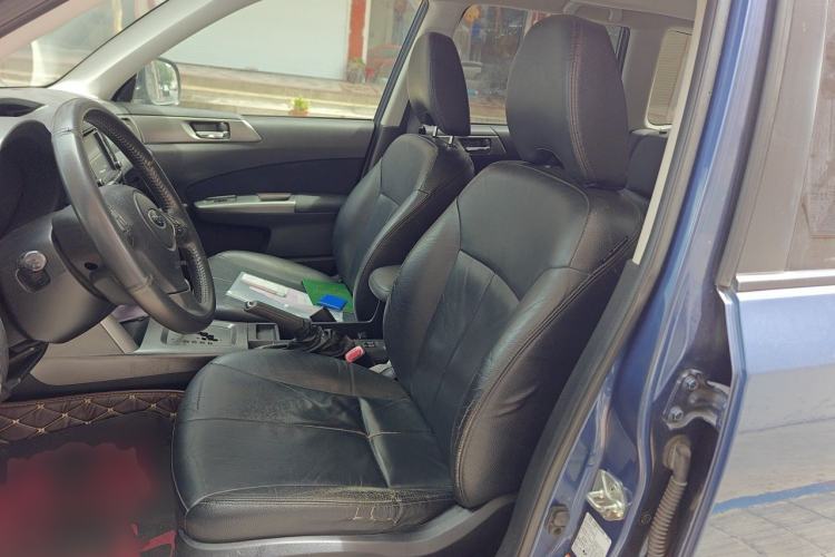 Used Subaru Forester 2012 Classic 2.5XS Automatic Deluxe Navigation Edition Left Front Seat