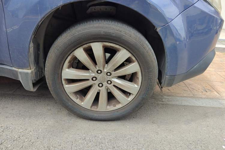 Used Subaru Forester 2012 Classic 2.5XS Automatic Deluxe Navigation Edition Right Front Wheel Hub
