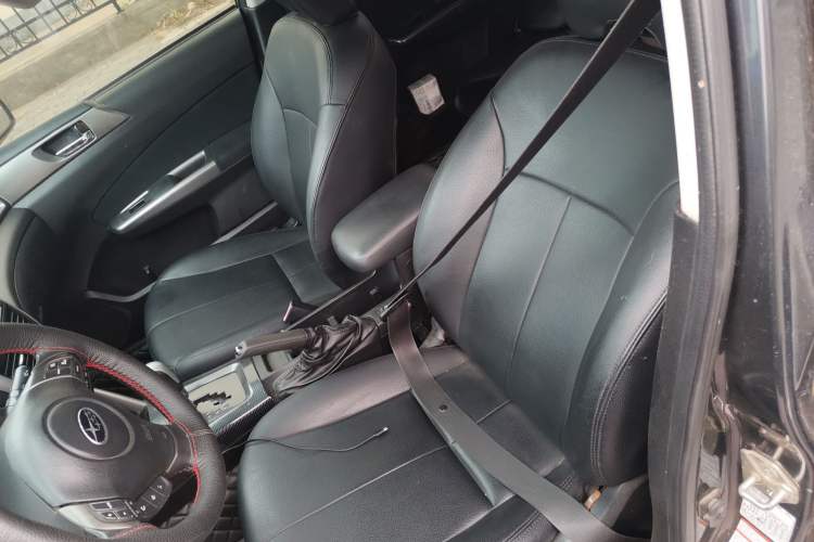 Used Subaru Forester 2012 2.5XS 15th Anniversary Deluxe Edition Left Front Seat