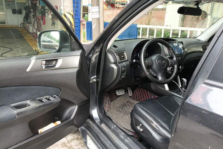 Used Subaru Forester 2012 Classic 2.5XS Automatic Sport Edition Driver Seat