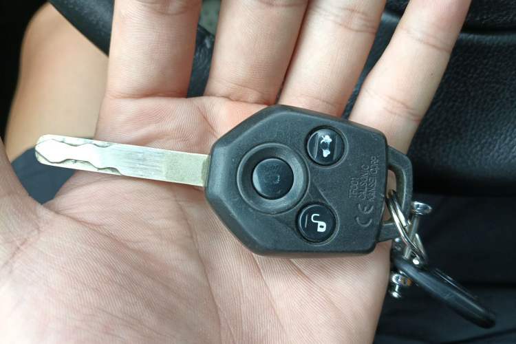 Used Subaru Forester 2012 Classic 2.5XS Automatic Sport Edition Vehicle Key
