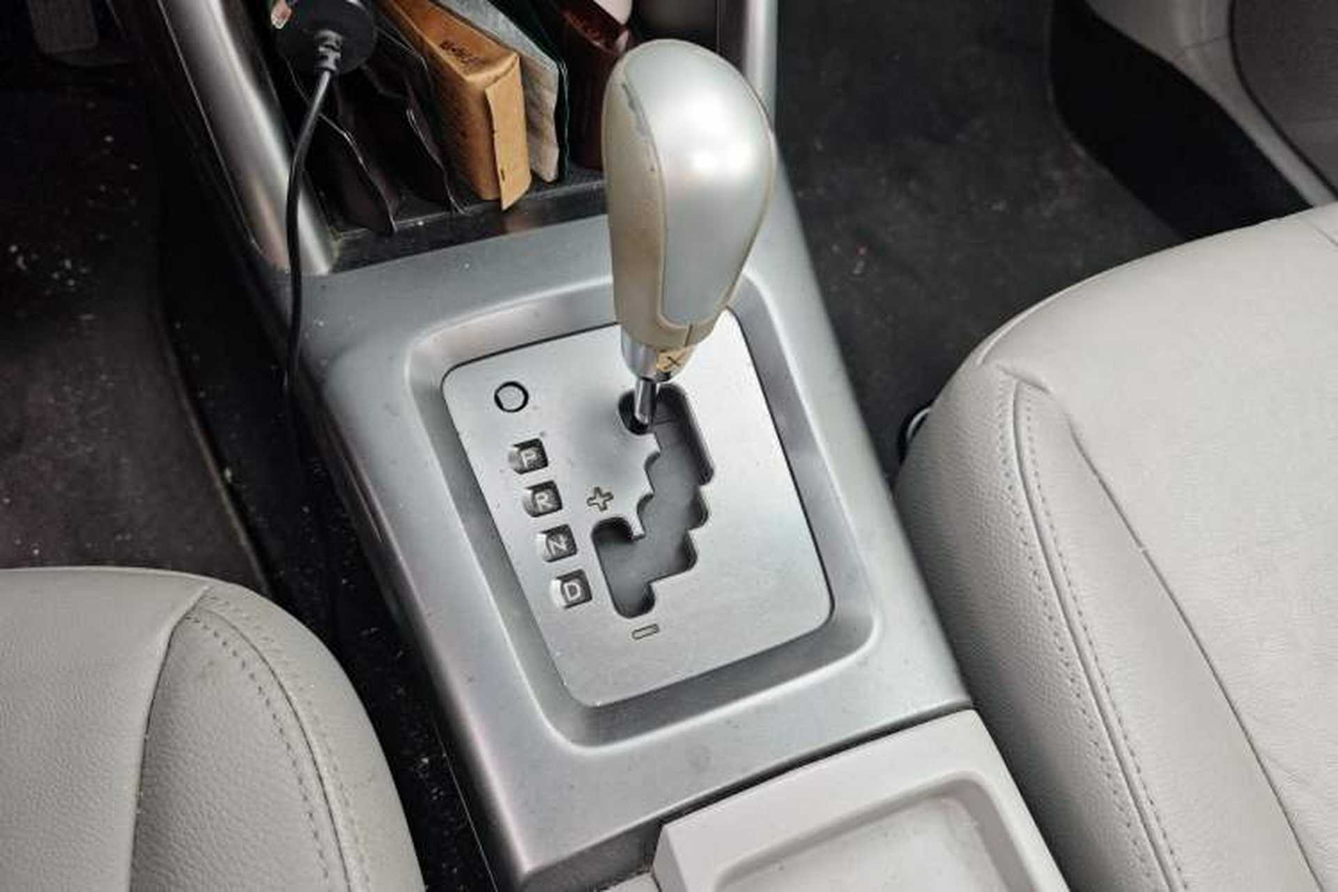 Used Subaru Forester 2012 Classic 2.5XS Automatic Luxury Edition Gear Lever