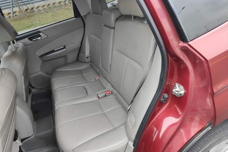 Used Subaru Forester 2012 Classic 2.5XS Automatic Luxury Edition Interior 1