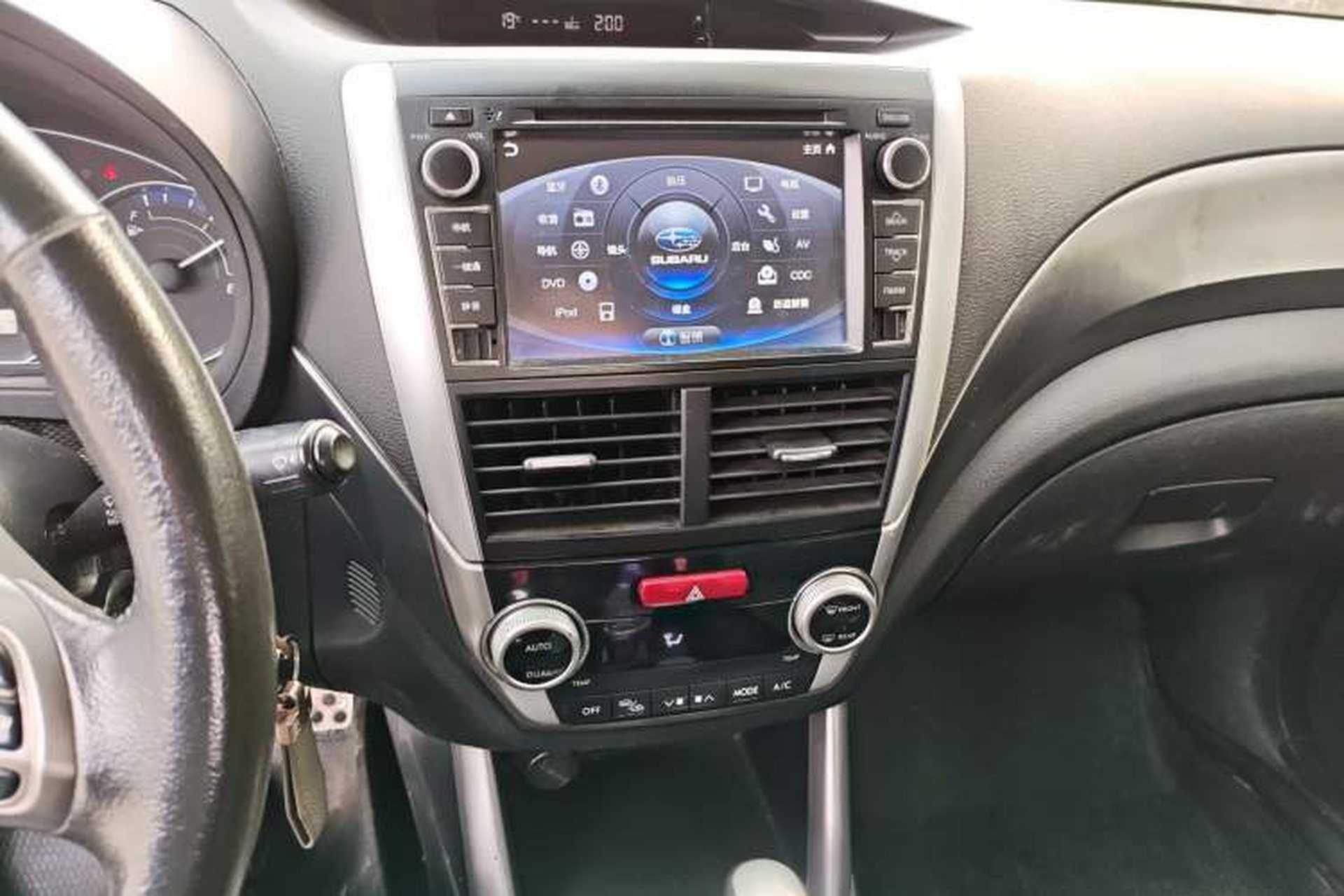 Used Subaru Forester 2012 Classic 2.5XS Automatic Luxury Edition Audio And AC Panel
