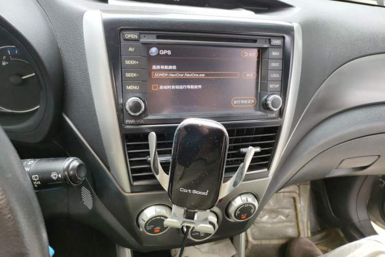 Used Subaru Forester 2012 Classic 2.0 XS Automatic Luxury Edition Audio And AC Panel