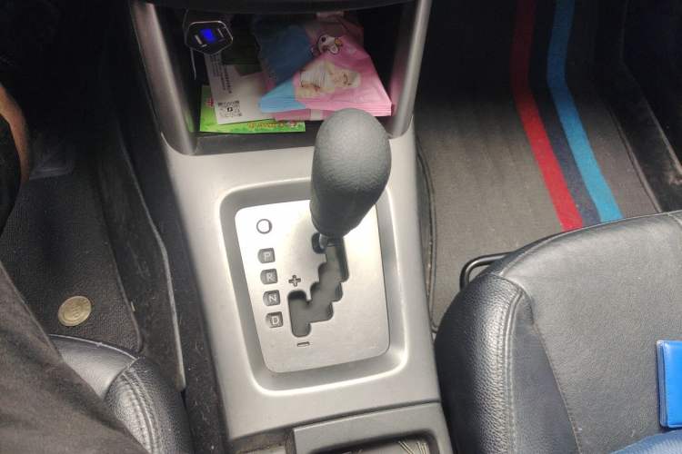 Used Subaru Forester 2012 Classic 2.5XS Automatic Luxury Edition Gear Lever