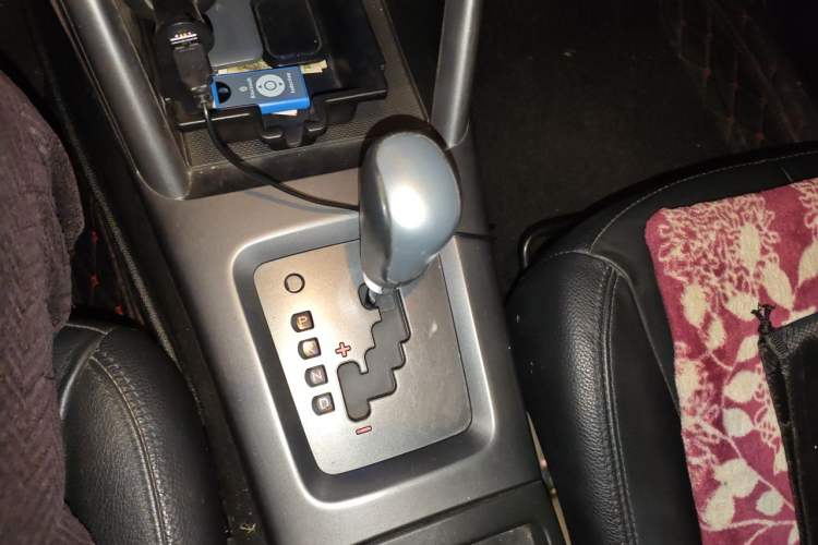 Used Subaru Forester 2012 Classic 2.5XS Automatic Luxury Edition Gear Lever
