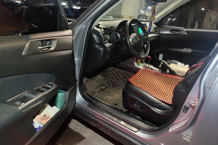 Used Subaru Forester 2012 Classic 2.5XS Automatic Luxury Edition Interior 3