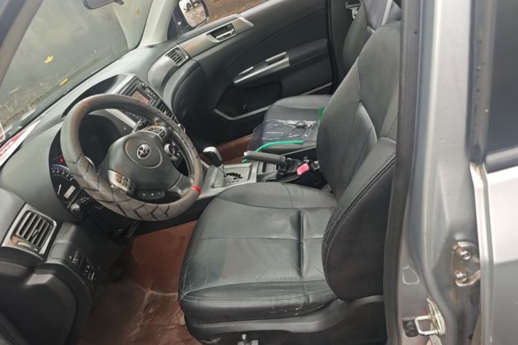 Used Subaru Forester 2012 Classic 2.5XS Automatic Luxury Edition Left Front Seat