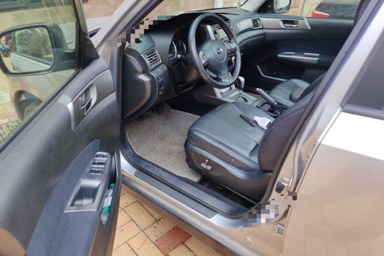 Used Subaru Forester 2012 2.5XS 15th Anniversary Deluxe Edition Left Front Seat