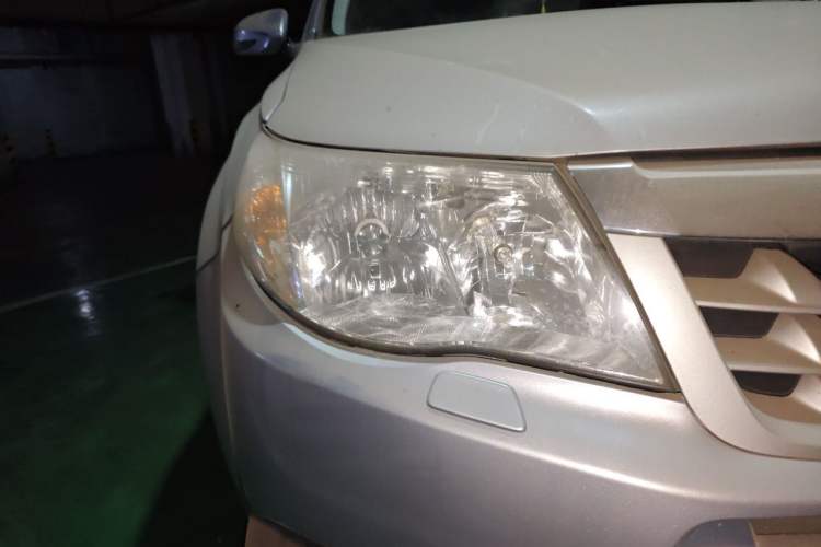 Used Subaru Forester 2012 Classic 2.5XS Automatic Luxury Edition Right Front Headlight