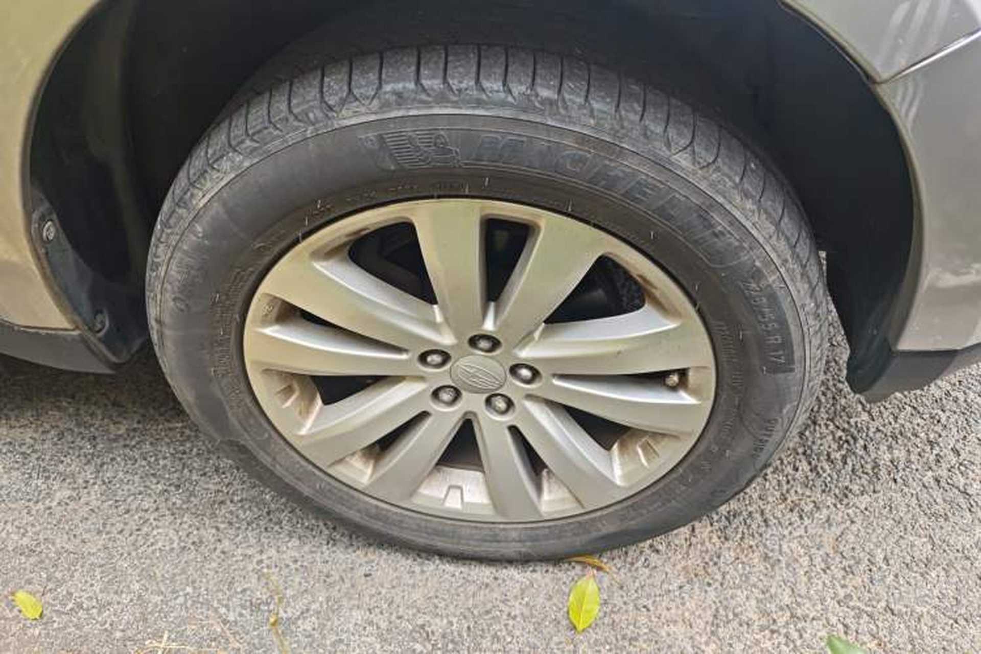 Used Subaru Forester 2012 2.5XS 15th Anniversary Deluxe Edition Right Front Wheel Hub