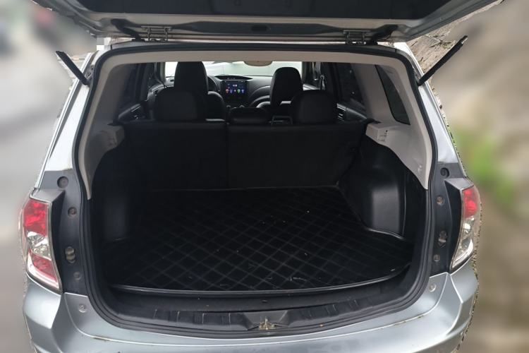 Used Subaru Forester 2012 Classic 2.0 XS Automatic Luxury Edition Trunk