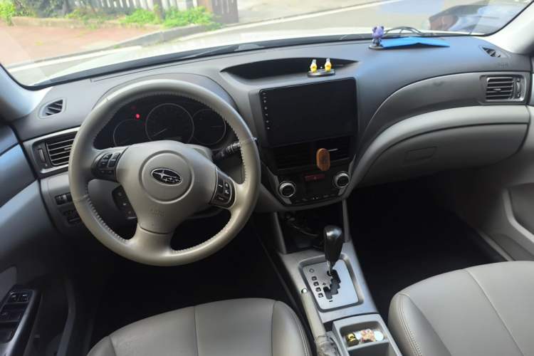 Used Subaru Forester 2012 2.5XS 15th Anniversary Deluxe Edition Center Console