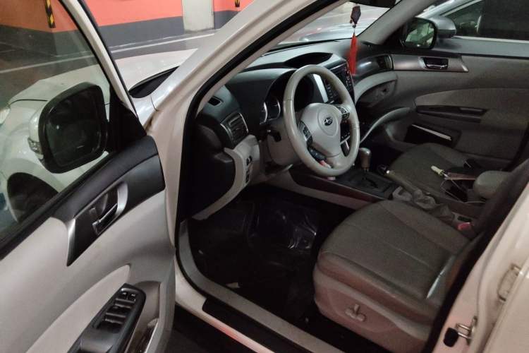 Used Subaru Forester 2012 2.5XS 15th Anniversary Deluxe Edition Driver Seat