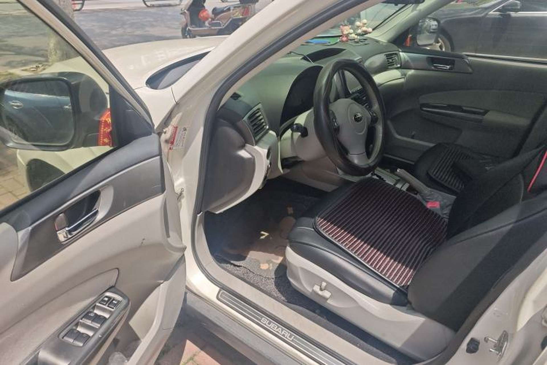 Used Subaru Forester 2012 Classic 2.5XS Automatic Deluxe Navigation Edition Driver Seat