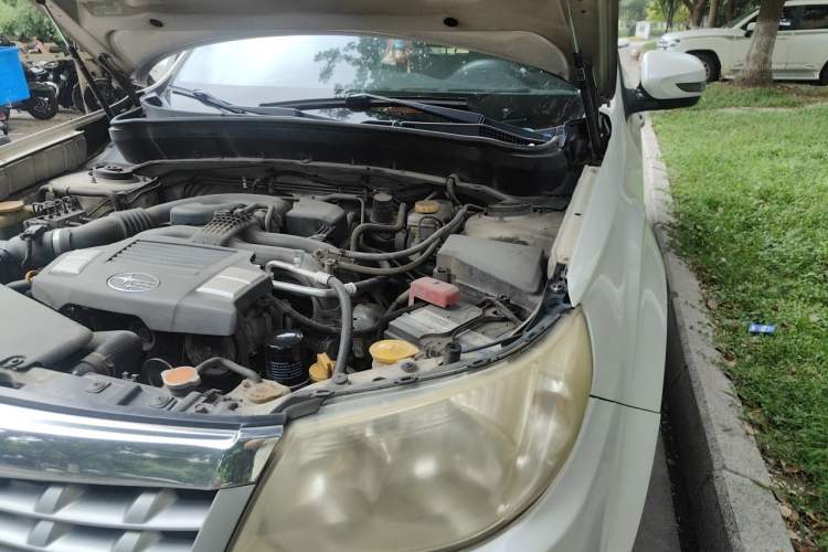 Used Subaru Forester 2012 Classic 2.5XS Automatic Deluxe Navigation Edition Engine Bay Left