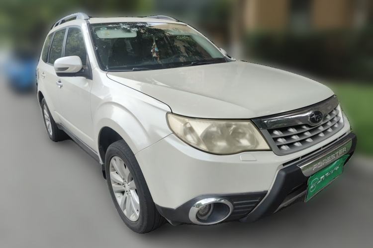 Used Subaru Forester 2012 Classic 2.5XS Automatic Deluxe Navigation Edition Front Right 45 Deg