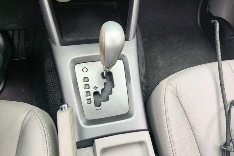 Used Subaru Forester 2012 Classic 2.5XS Automatic Luxury Edition Gear Lever