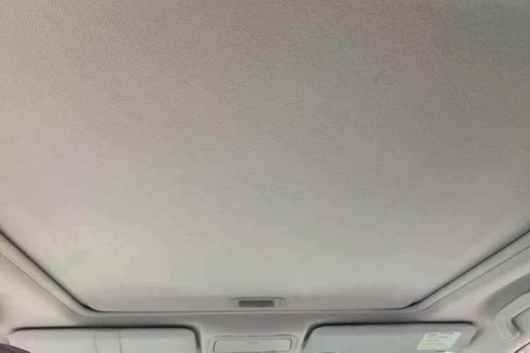 Used Subaru Forester 2012 Classic 2.5XS Automatic Luxury Edition Headliner