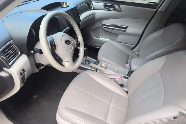 Used Subaru Forester 2012 2.5XS 15th Anniversary Deluxe Edition Left Front Seat