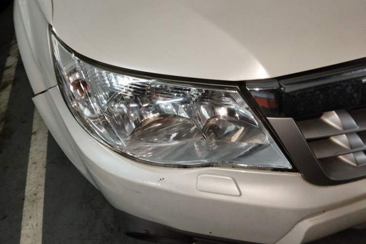 Used Subaru Forester 2012 2.5XS 15th Anniversary Deluxe Edition Right Front Headlight