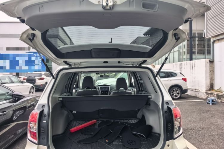 Used Subaru Forester 2012 Classic 2.5XS Automatic Luxury Edition Trunk