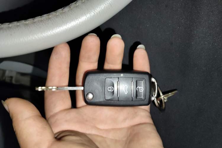 Used Subaru Forester 2012 2.5XS 15th Anniversary Deluxe Edition Vehicle Key