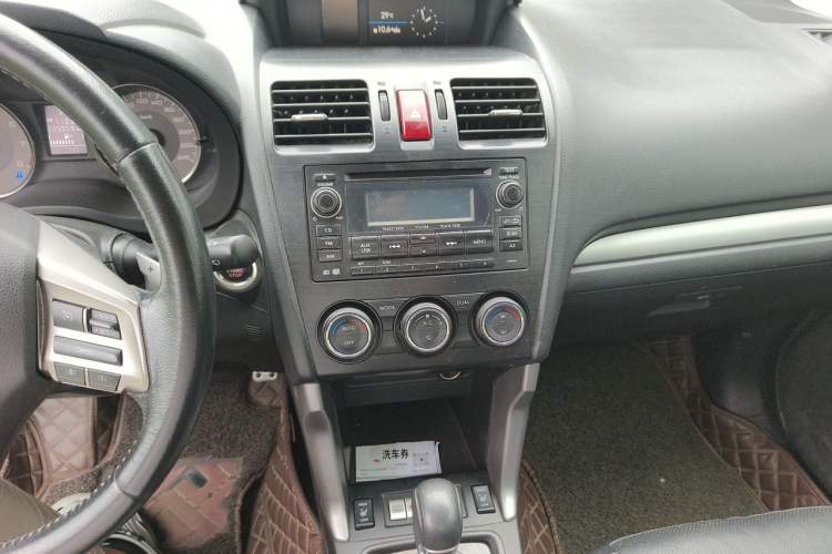 Used Subaru Forester 2013 2.5i Automatic Prestige Edition Audio And AC Panel