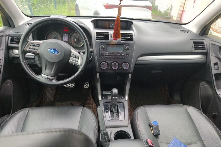 Used Subaru Forester 2013 2.5i Automatic Prestige Edition Center Console