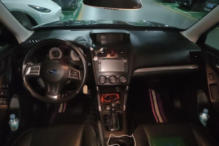 Used Subaru Forester 2013 2.5i Automatic Luxury Edition Center Console