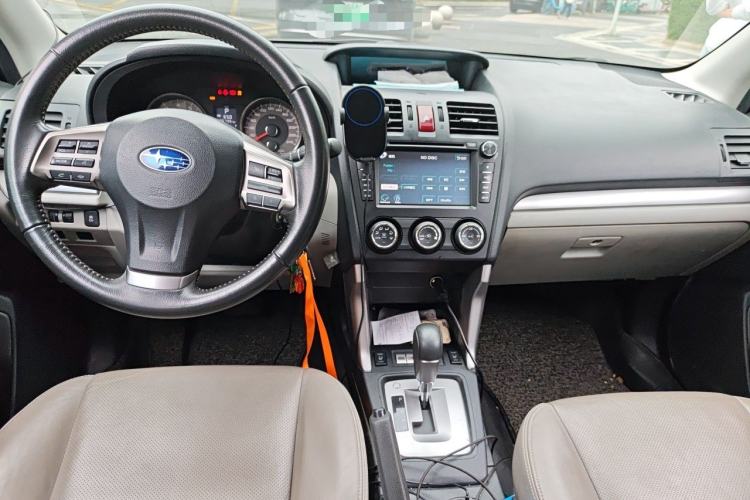 Used Subaru Forester 2013 2.5i Automatic Elite Navigation Edition Center Console