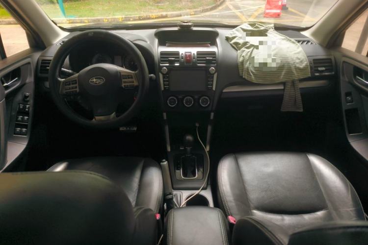 Used Subaru Forester 2013 2.5i Automatic Luxury Navigation Edition Center Console