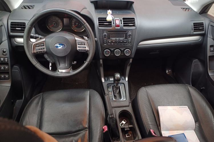 Used Subaru Forester 2013 2.5i Automatic Prestige Edition Center Console